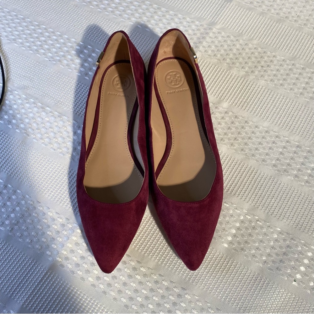 Tory Burch cranberry suede flats Size 7.5  excellent pre used condition